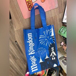 💜WDW Magic kingdom small/medium shopping bag
